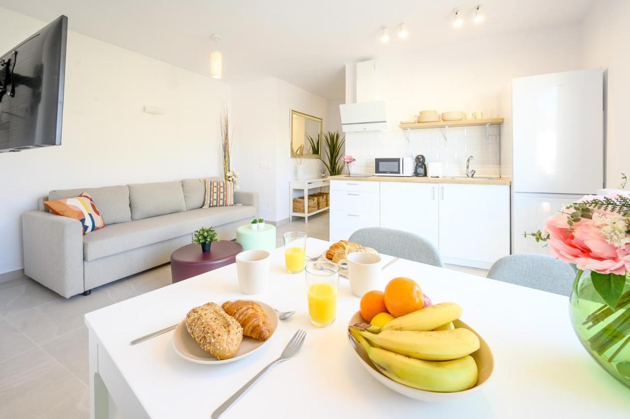 2 Bedroom, New, 1 Min To The Beach, City Center- Picasso By 10Tosea Fuengirola Ngoại thất bức ảnh