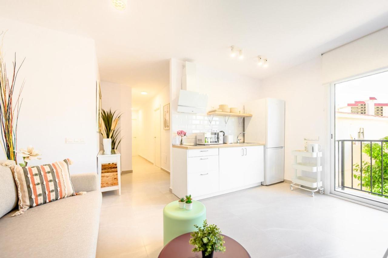 2 Bedroom, New, 1 Min To The Beach, City Center- Picasso By 10Tosea Fuengirola Ngoại thất bức ảnh