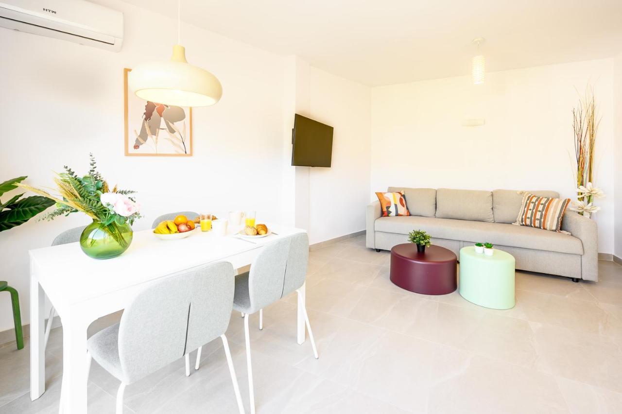 2 Bedroom, New, 1 Min To The Beach, City Center- Picasso By 10Tosea Fuengirola Ngoại thất bức ảnh